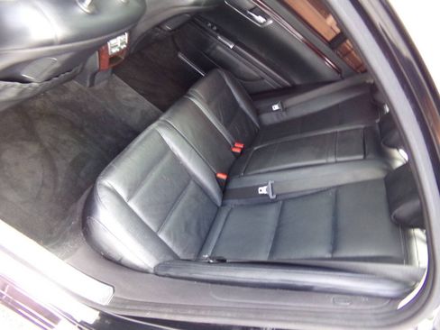 Used 2013 Mercedes-Benz S 550 4MATIC image 16