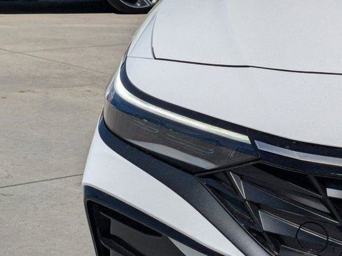 New 2025 Hyundai Elantra SEL FWD image 7
