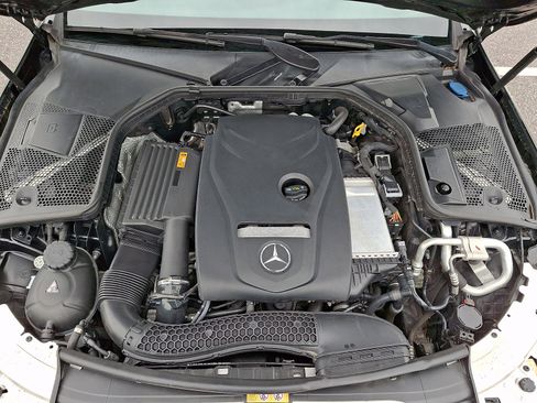 Used 2018 Mercedes-Benz C 300 4MATIC Sedan image 30