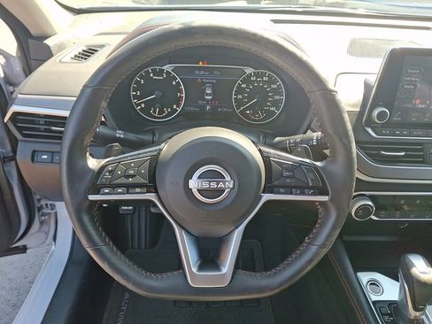 Used 2023 Nissan Altima 2.5 SR FWD image 20