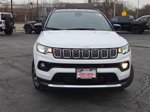 Certified 2024 Jeep Compass Limited image 4