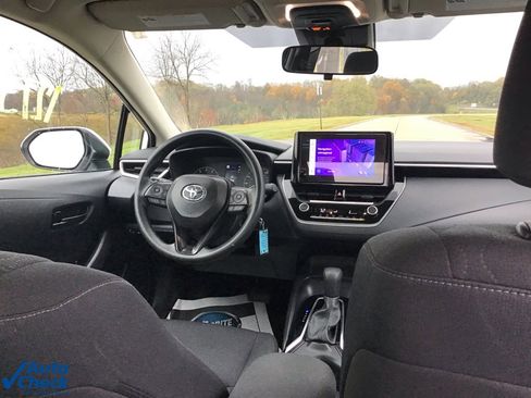 Used 2024 Toyota Corolla LE image 20