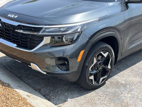 Used 2024 Kia Seltos EX AWD/4WD image 8