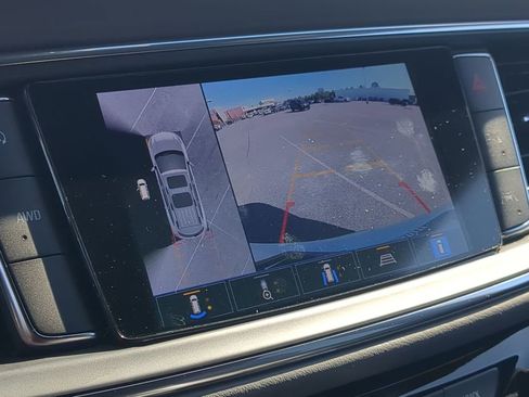 Used 2024 Buick Enclave Premium image 15