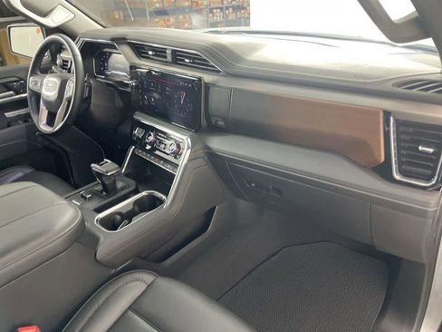 Used 2025 GMC Sierra 1500 Denali image 28