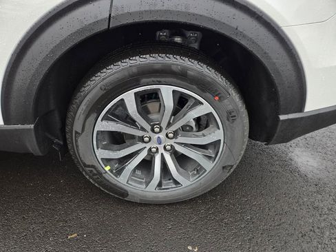 New 2026 Ford Explorer ST-Line image 9