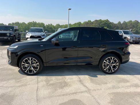 New 2026 Audi Q3 quattro 2.0T AWD/4WD image 8