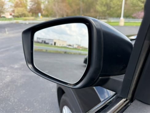 Used 2025 Nissan Kicks Play S image 22