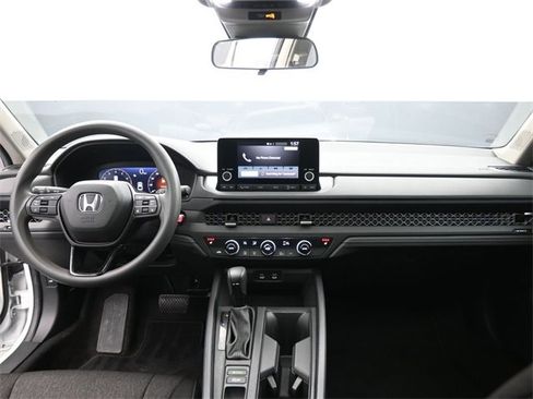 Used 2024 Honda Accord EX image 25