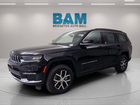 New 2025 Jeep Grand Cherokee L Limited image 3