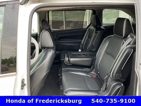 Certified 2024 Honda Odyssey Elite image 32