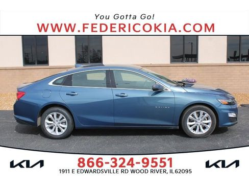 Used 2025 Chevrolet Malibu LT image 1
