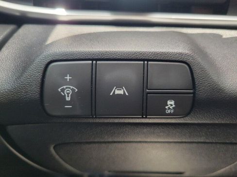 Used 2022 Hyundai Elantra SEL w/ Convenience + Premium Package FWD image 19