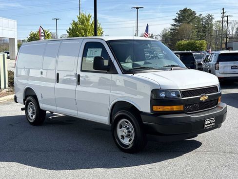 New 2026 Chevrolet Express 2500 RWD image 2