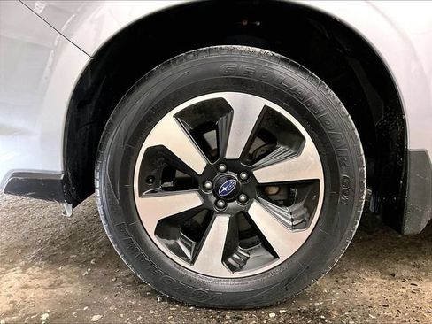 Used 2018 Subaru Forester 2.5i Premium w/ Protection Package #1A AWD/4WD image 8