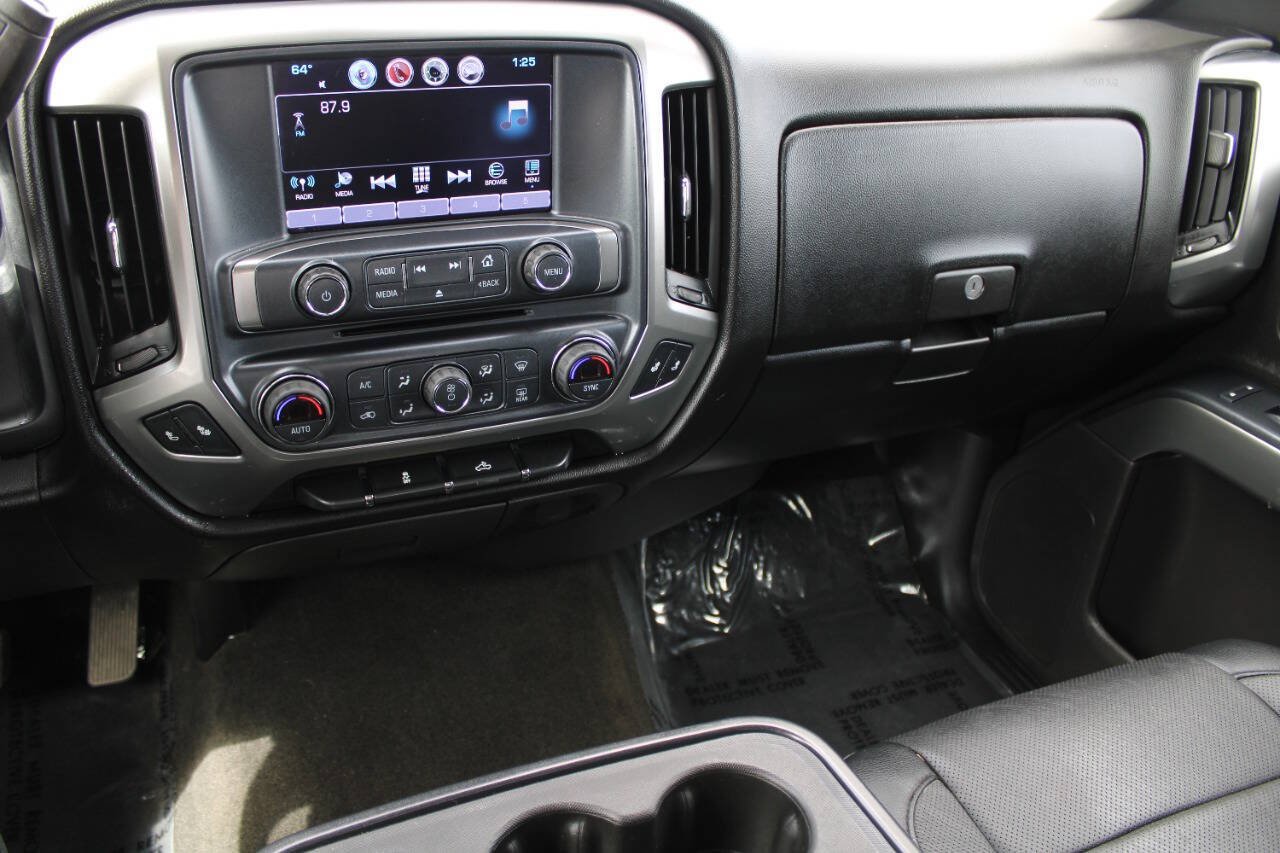 Used 2018 Chevrolet Silverado 1500 LT w/ All Star Edition AWD/4WD image 17