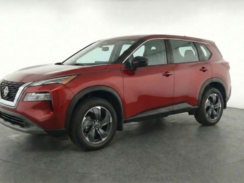 Used 2025 Nissan Rogue SV AWD/4WD image 3