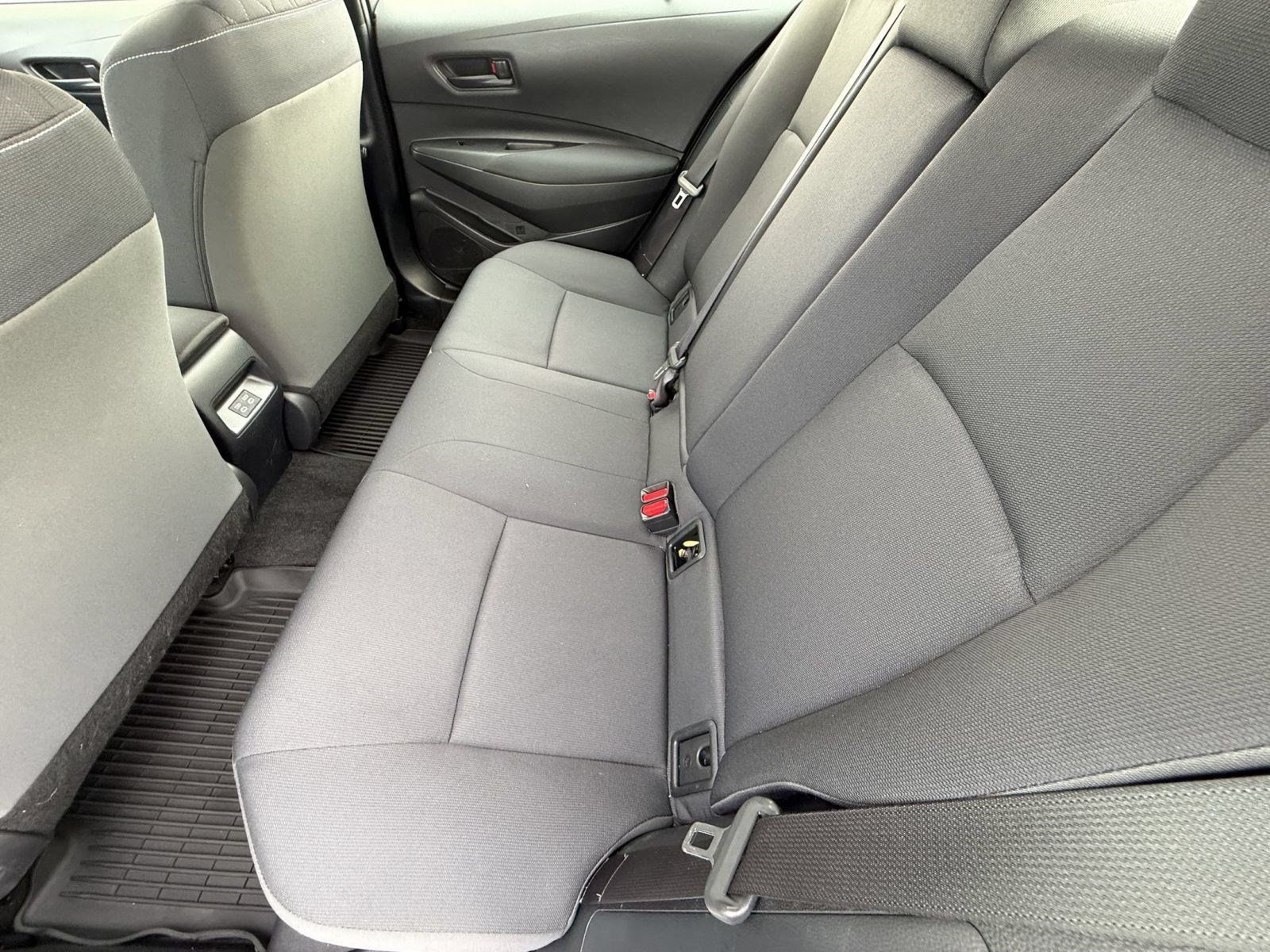 Used 2024 Toyota Corolla LE FWD image 23