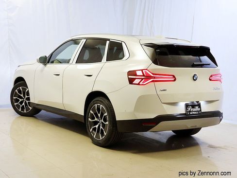 Used 2026 BMW X3 xDrive30i w/ Convenience Package AWD/4WD image 2