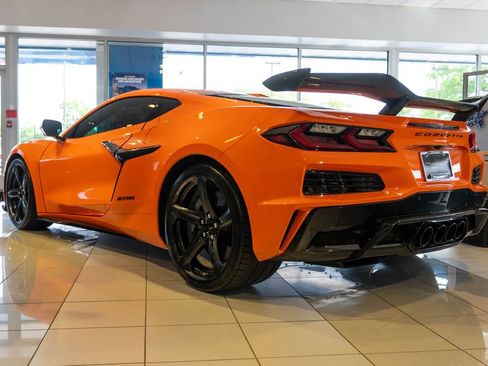Used 2024 Chevrolet Corvette Z06 w/ Z07 Performance Package RWD image 10