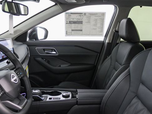 New 2026 Nissan Rogue Platinum w/ Tech Package image 20