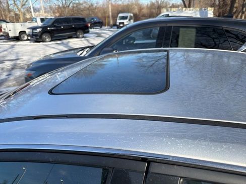 Used 2009 Pontiac G8 w/ Premium Package image 7