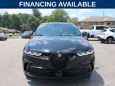 Used 2025 Alfa Romeo Tonale AWD/4WD image 3