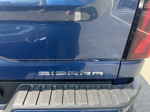 New 2026 GMC Sierra 3500 Denali w/ Denali Reserve Package AWD/4WD image 12