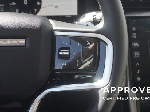 Used 2025 Land Rover Discovery Sport S image 13