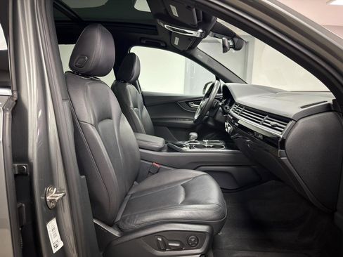 Used 2017 Audi Q7 3.0T Prestige AWD/4WD image 10