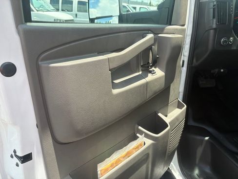 New 2026 Chevrolet Express 4500 w/ Power Convenience Package RWD image 7