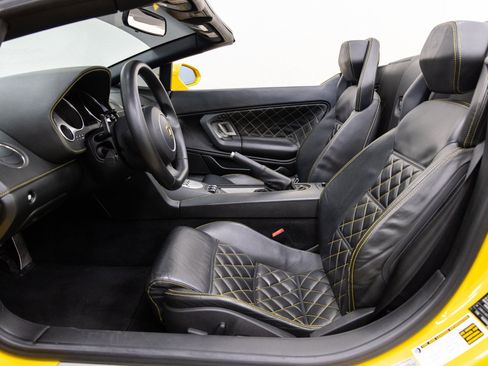 Used 2013 Lamborghini Gallardo LP 550-2 image 7