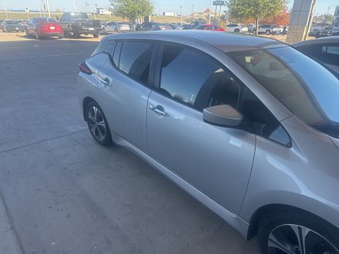 Used 2021 Nissan Leaf SV image 15