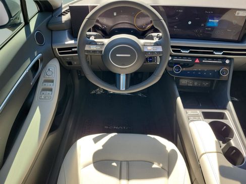 New 2025 Hyundai Sonata SEL image 9