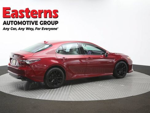 Used 2021 Toyota Camry XLE AWD/4WD image 42
