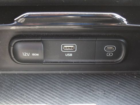 Used 2023 Kia Sportage LX AWD/4WD image 37