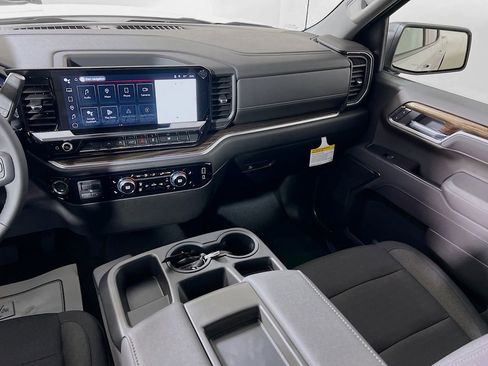 Used 2026 GMC Sierra 1500 Elevation AWD/4WD image 17