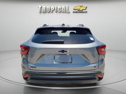 New 2026 Chevrolet Trax LT w/ Midnight Edition