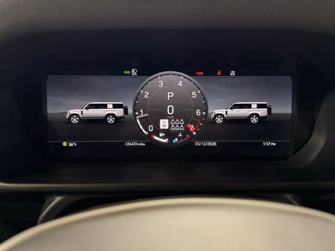 Used 2023 Land Rover Defender 130 SE image 9