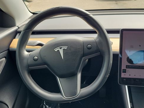 Used 2020 Tesla Model 3 Standard Range Plus RWD image 20