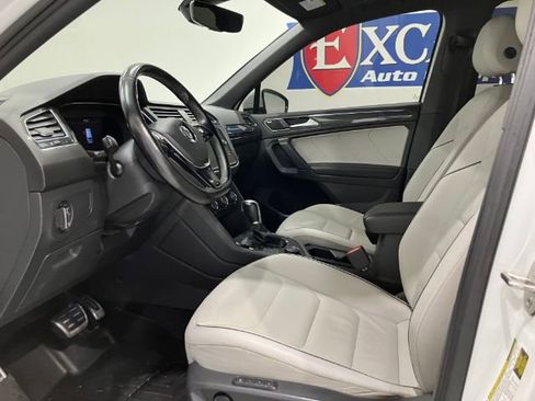 Used 2019 Volkswagen Tiguan SEL Premium R-Line AWD/4WD image 45