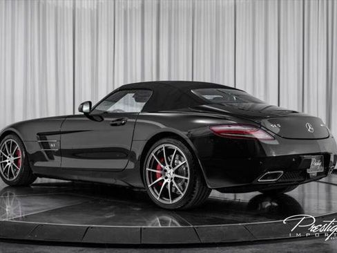 Used 2012 Mercedes-Benz SLS AMG Roadster image 15