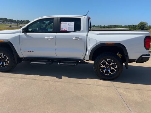 Used 2024 GMC Canyon AT4X AWD/4WD image 6