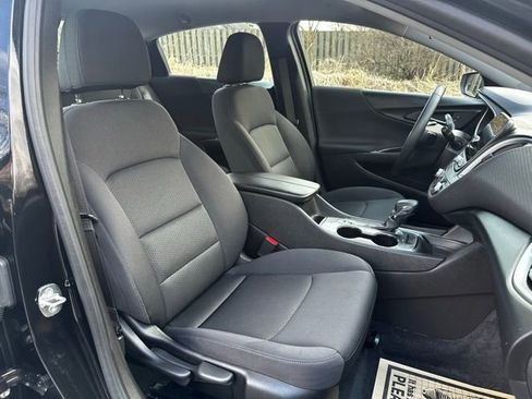 Used 2024 Chevrolet Malibu LT w/ Midnight Edition image 18