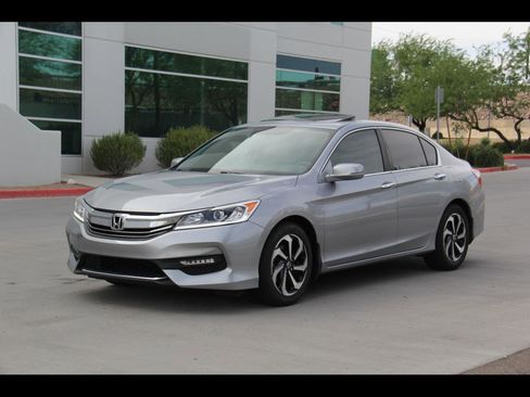 Used 2017 Honda Accord EX image 1