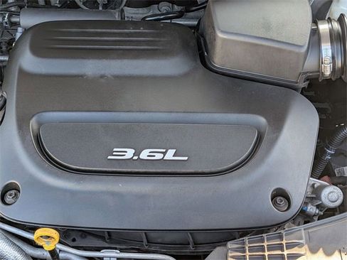 Used 2017 Chrysler Pacifica Limited w/ UConnect Theater Package image 31