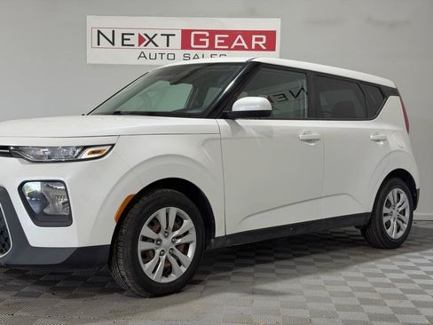 Used 2020 Kia Soul LX FWD image 6