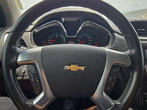 Used 2015 Chevrolet Traverse LT FWD image 17
