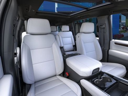 New 2026 Chevrolet Suburban Premier AWD/4WD image 16
