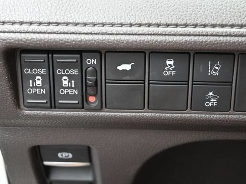 Used 2019 Honda Odyssey EX-L image 16